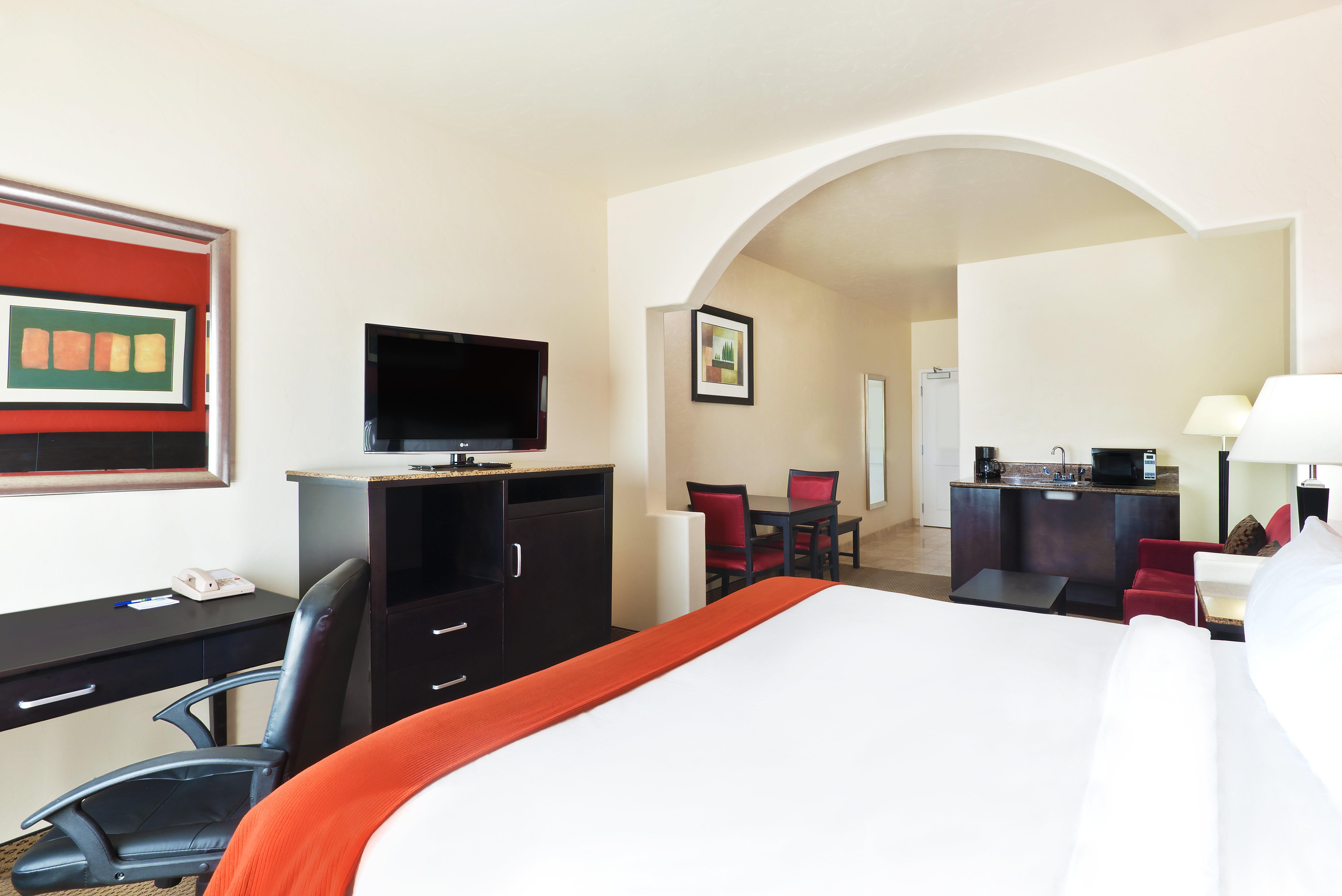 Holiday Inn Express & Suites Casa Grande, An Ihg Hotel Exterior photo